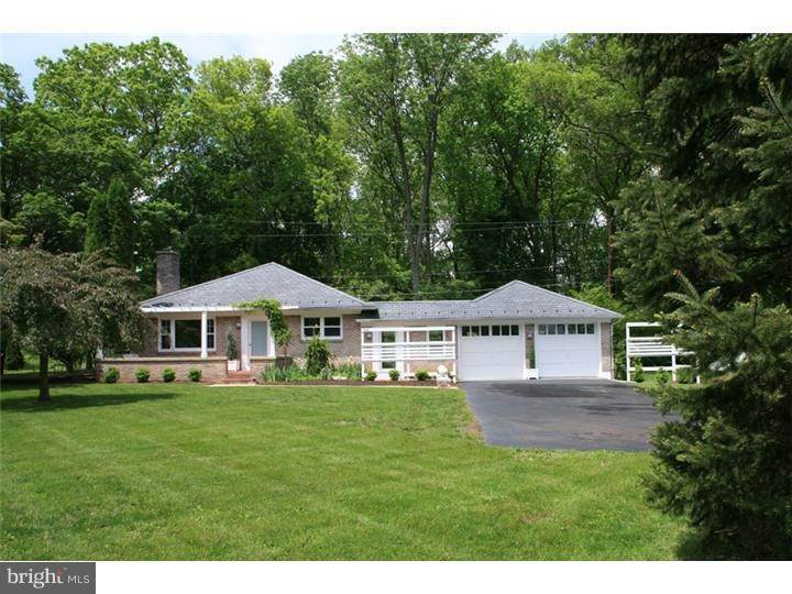 Property at 329 ELMWOOD LANE Riegelsville, Pennsylvania 18077 United States