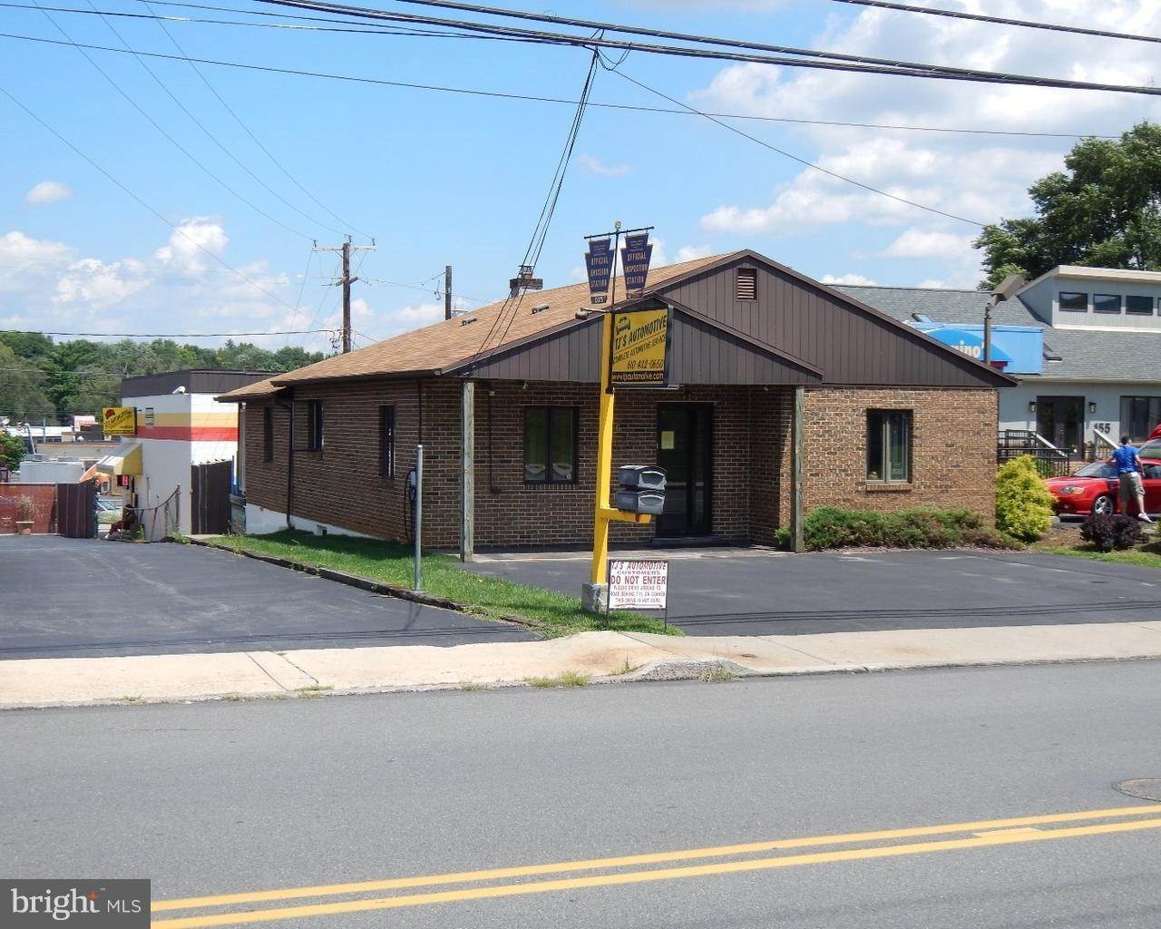 Commercial for Sale at 165 MICKLEY Road Whitehall, Pennsylvania 18052 United States