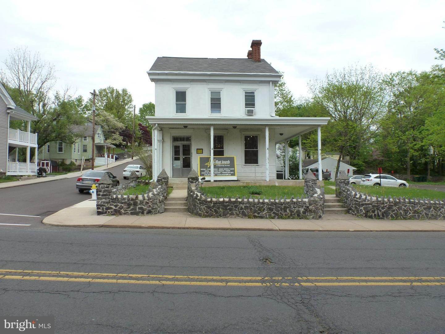 Commercial for Sale at 225 N MAIN Street Sellersville, Pennsylvania 18960 United States
