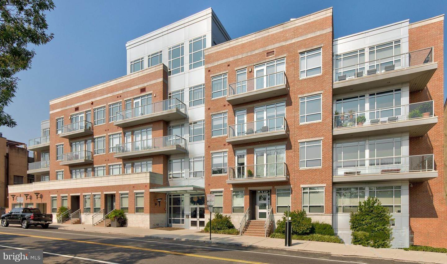 Condominiums for Sale at 410 S FRONT ST #110 Philadelphia, Pennsylvania 19147 United States