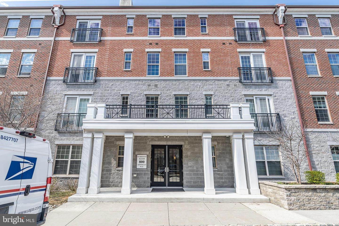 Condominiums for Sale at 800 ADMIRALS WAY #1847 Philadelphia, Pennsylvania 19146 United States