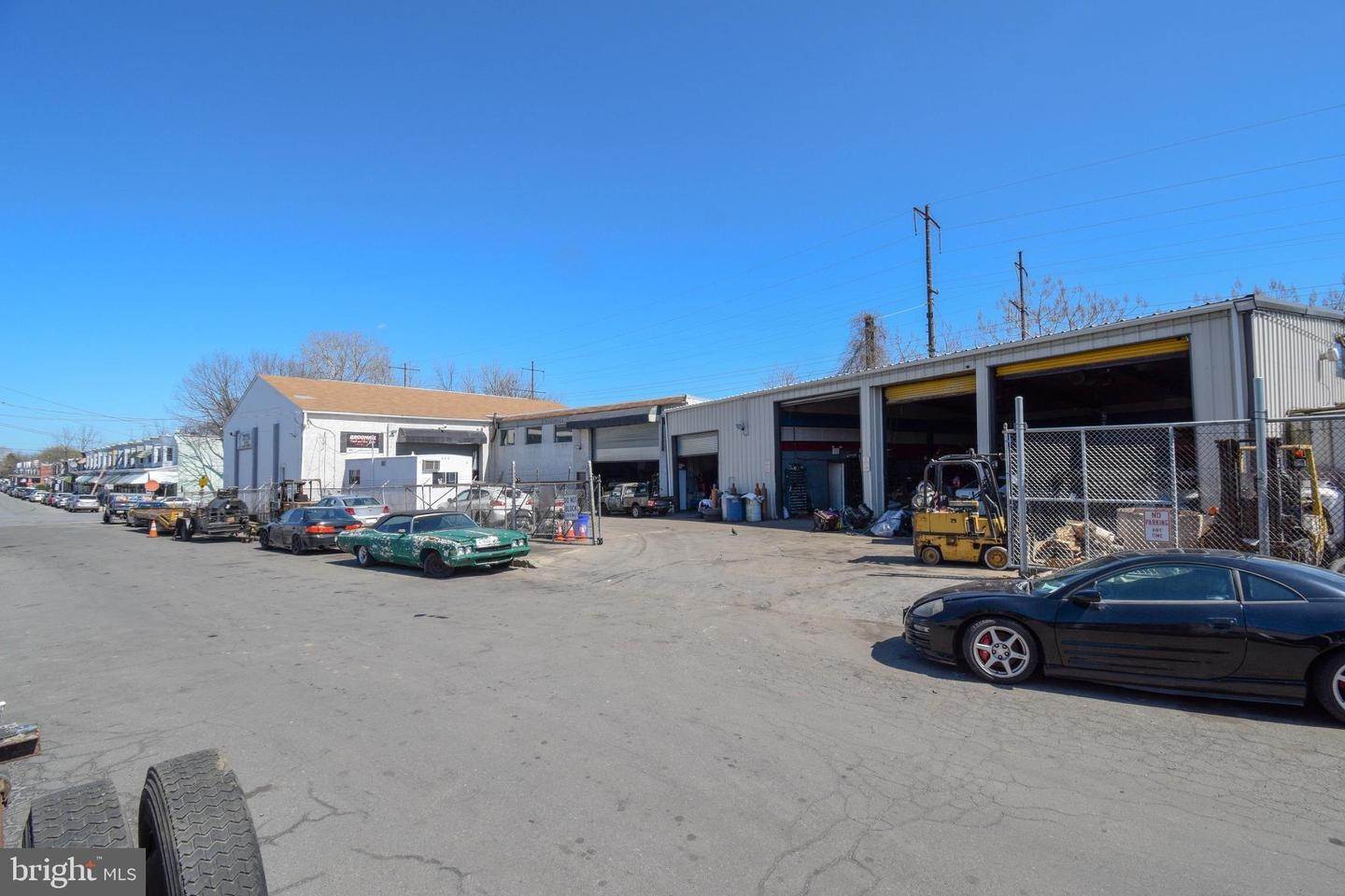 Commercial for Sale at 3101 W 6TH Street Chester, Pennsylvania 19013 United States