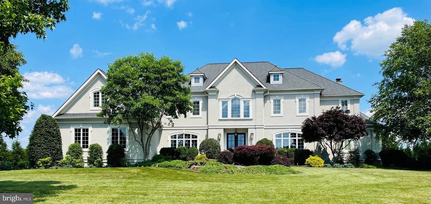 Detached House for Sale at 40 BELAMOUR Drive Washington Crossing, Pennsylvania 18977 United States