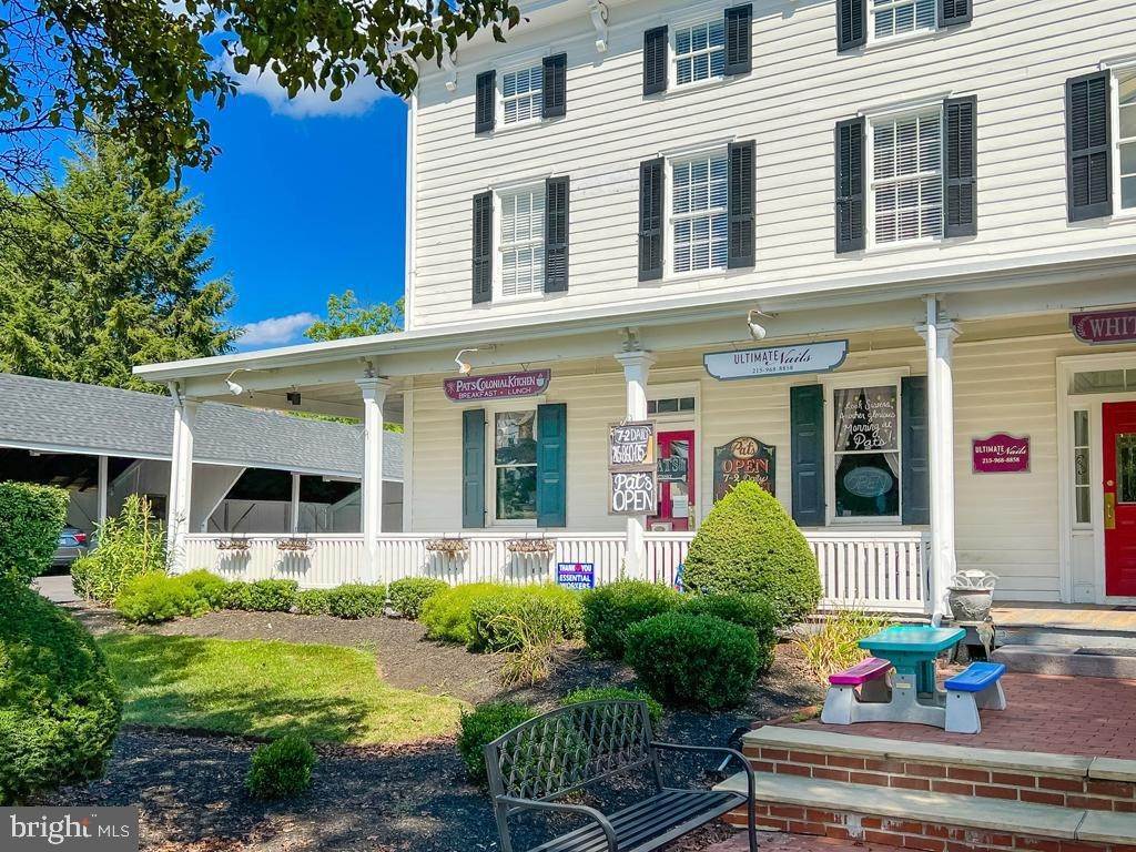 Retail for Sale at 127 S STATE ST #4 Newtown, Pennsylvania 18940 United States