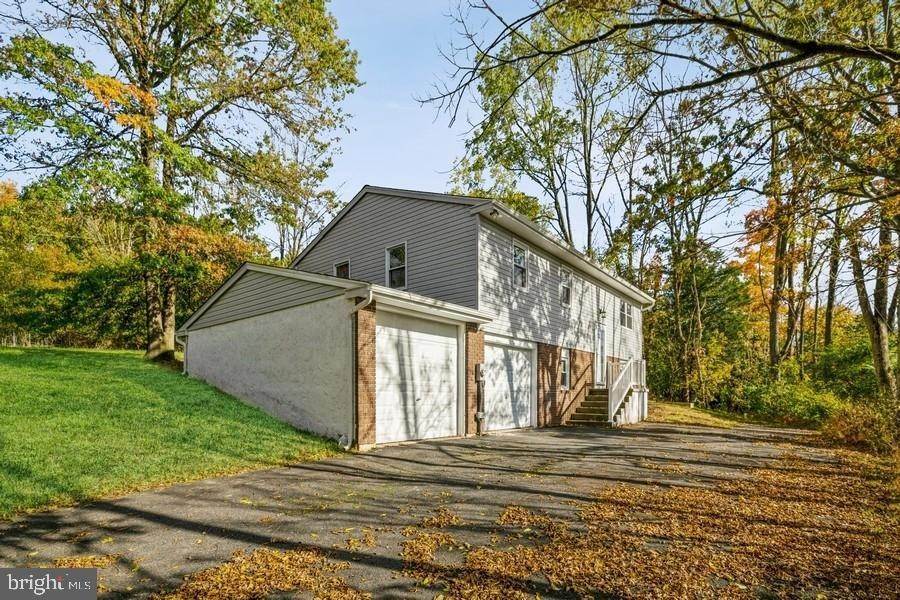 Detached House for Sale at 119 E OLD STATE Road Sellersville, Pennsylvania 18960 United States