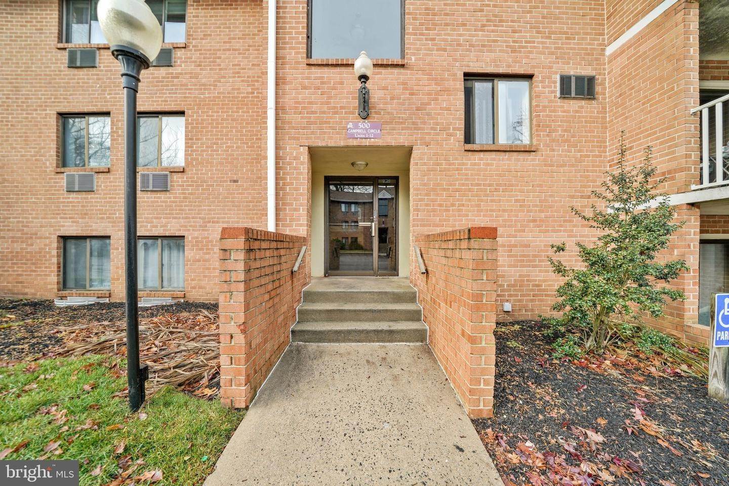 Condominiums for Sale at 500 CAMPBELL CIR #H4 Downingtown, Pennsylvania 19335 United States