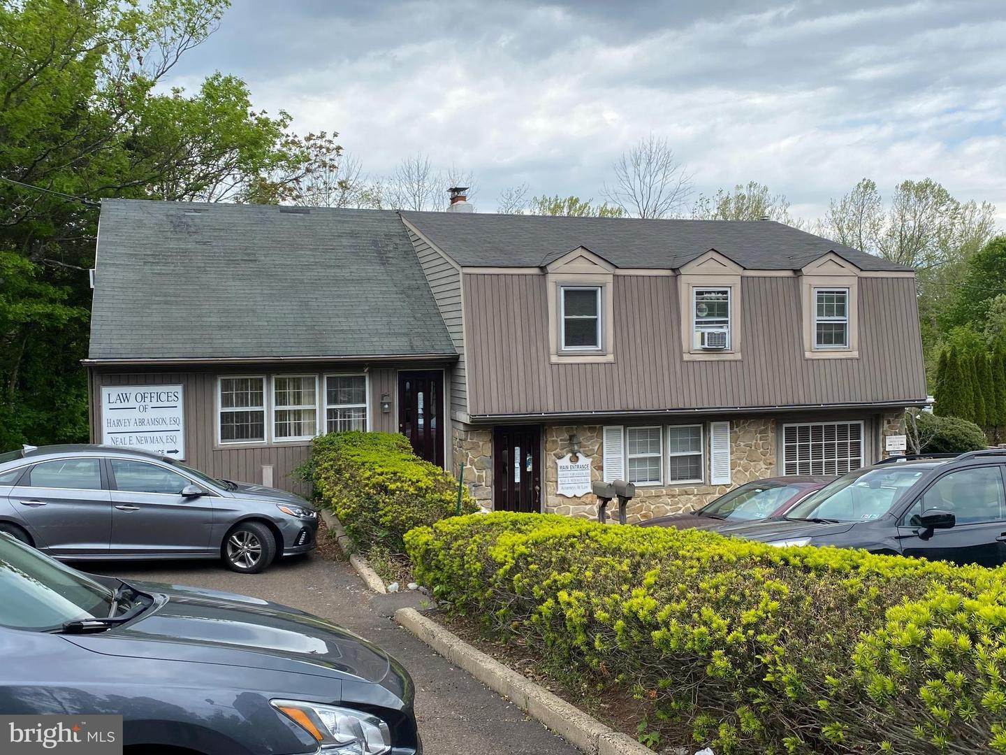 Offices for Sale at 86 BUCK Road Southampton, Pennsylvania 18966 United States