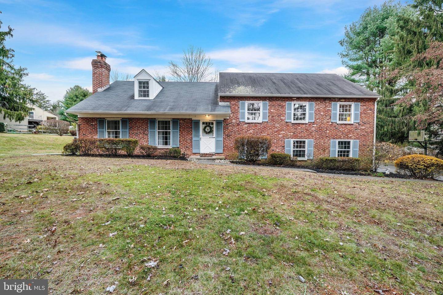 Detached House for Sale at 3 STONEHENGE Lane Malvern, Pennsylvania 19355 United States