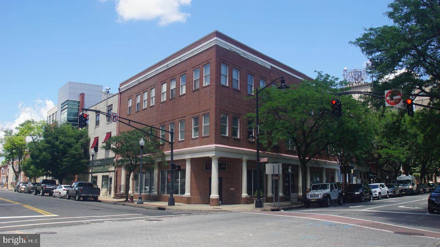 Offices for Sale at 121-127 S WARREN Street Trenton, New Jersey 08608 United States