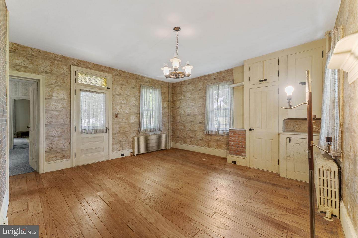 13. Detached House for Sale at 6319 SAW MILL Road Pipersville, Pennsylvania 18947 United States