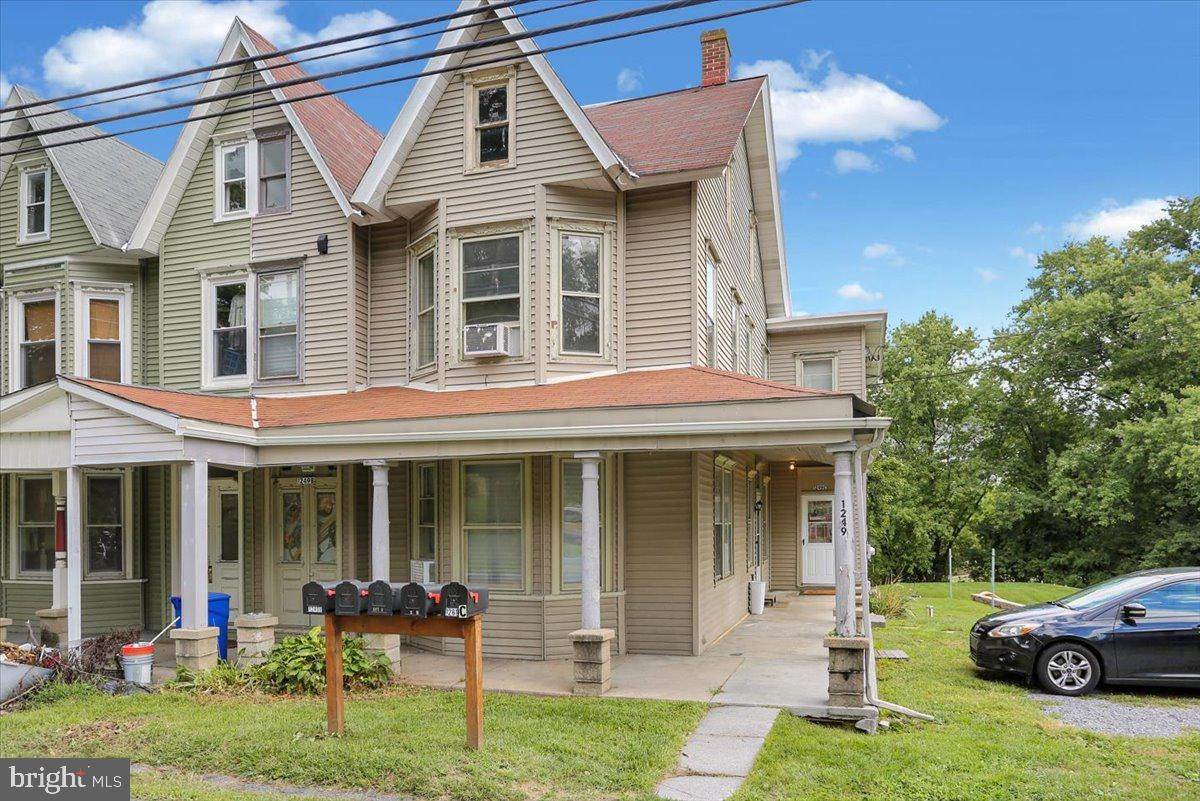 Semi-Detached House for Sale at 1249 STATE Street Mertztown, Pennsylvania 19539 United States