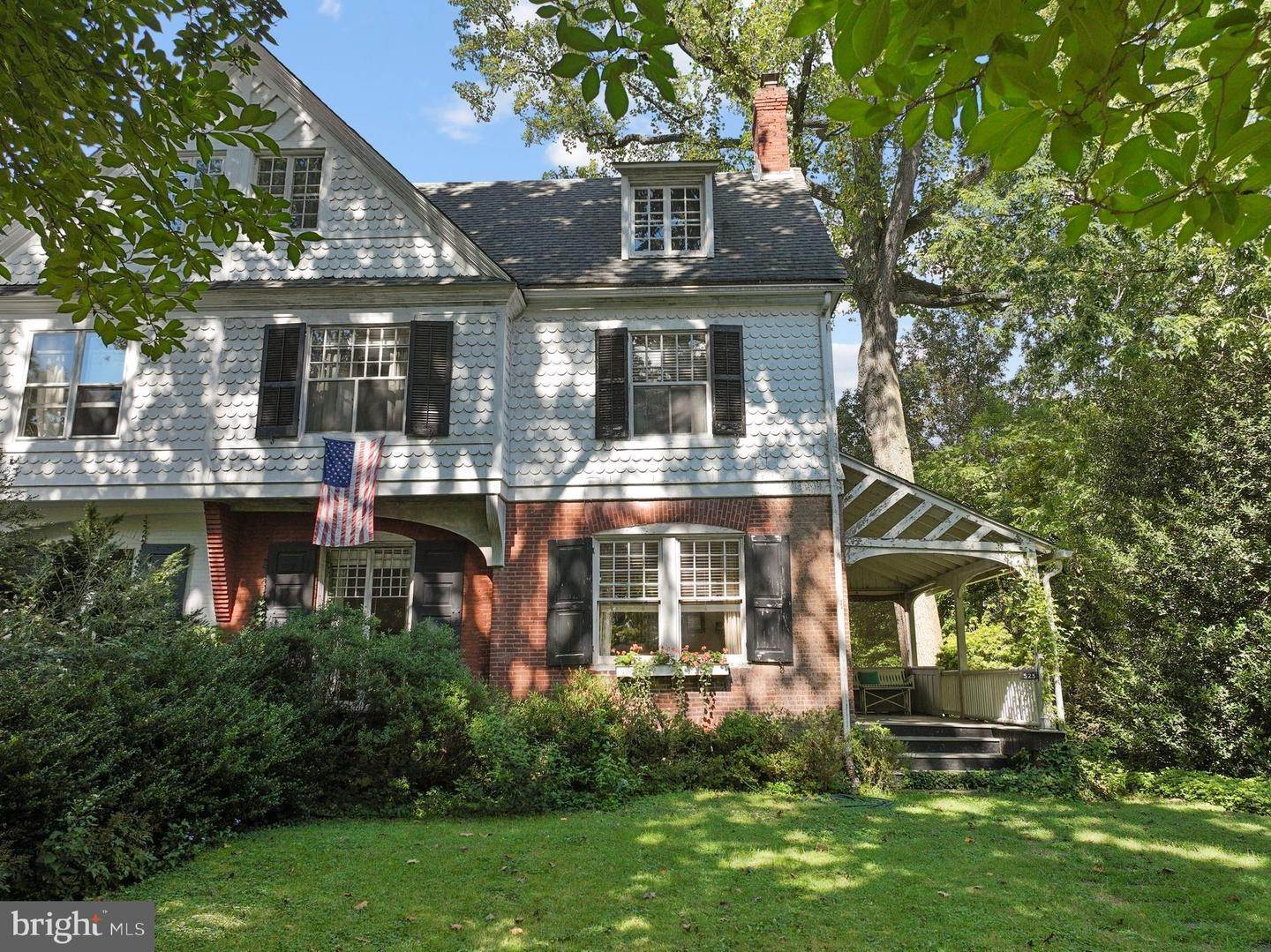 Residential at 523 E GRAVERS LANE Glenside, Pennsylvania 19038 United States