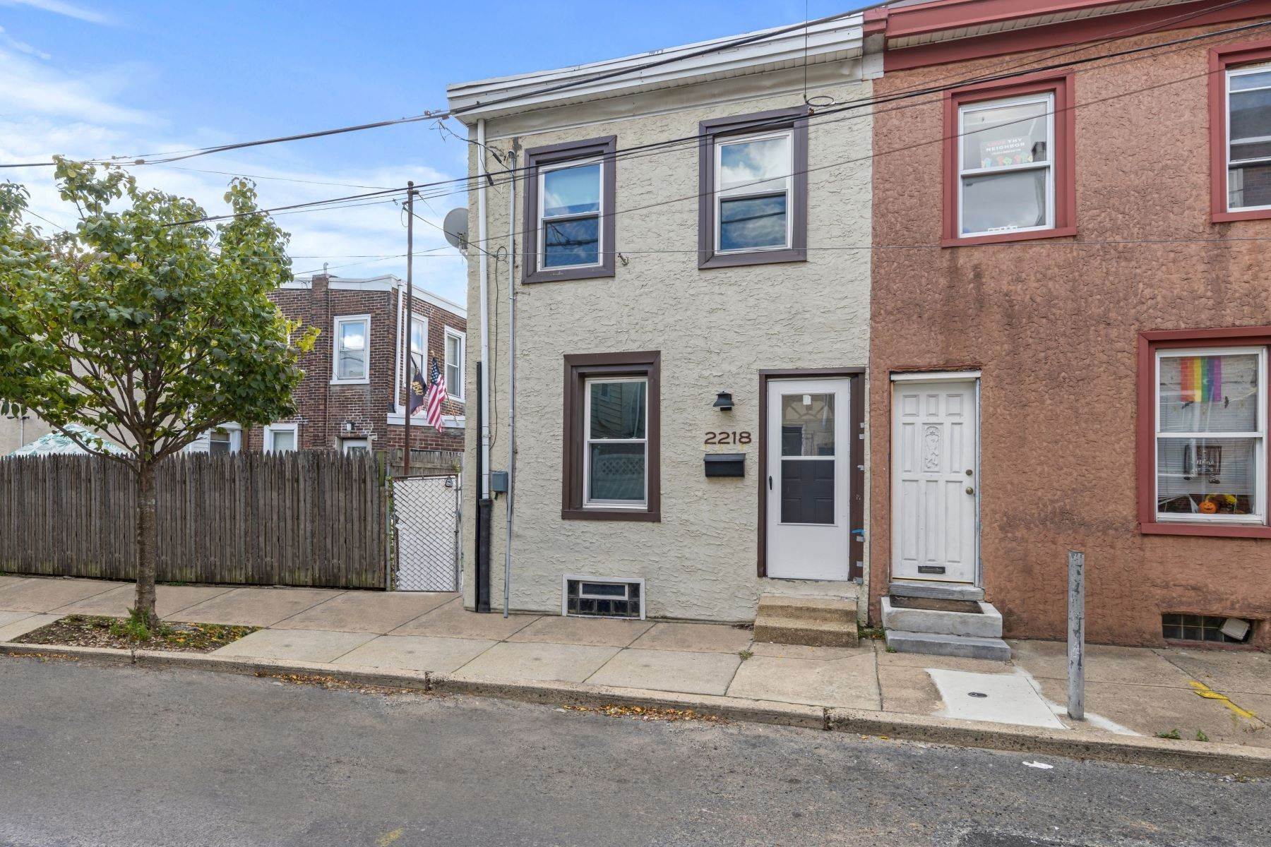 Single Family Homes for Sale at 2218 East Oakdale Street, Philadelphia, PA 19125 2218 East Oakdale Street Philadelphia, Pennsylvania 19125 United States